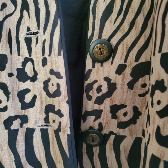 VINTAGE | Nygard Collection Leopard Cheetah Print Single Breasted Blazer (8) - Picture 5 of 9